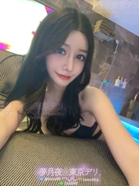No。143 🍁【秋の銀杏並木に映える清楚美女】🍁